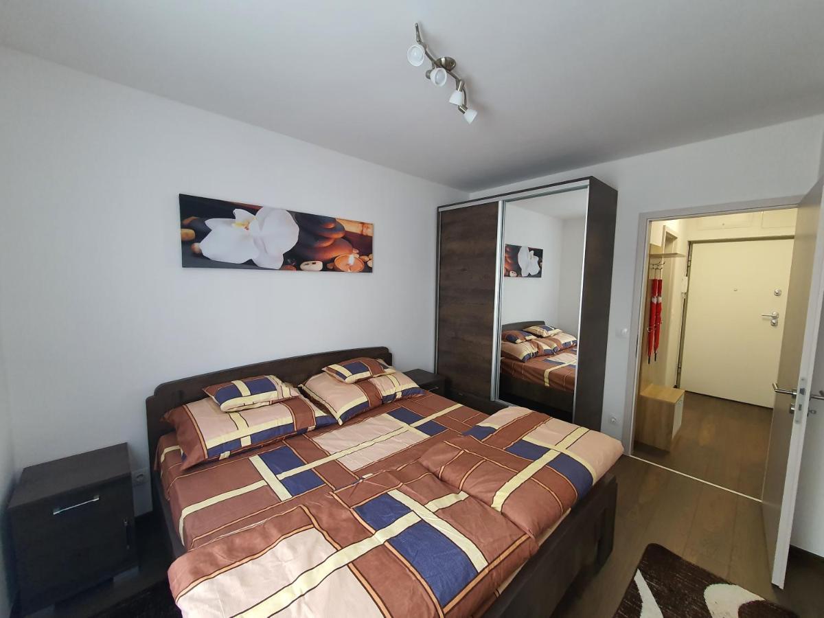 Park West Apartment - Free Parking Budapest Exterior photo